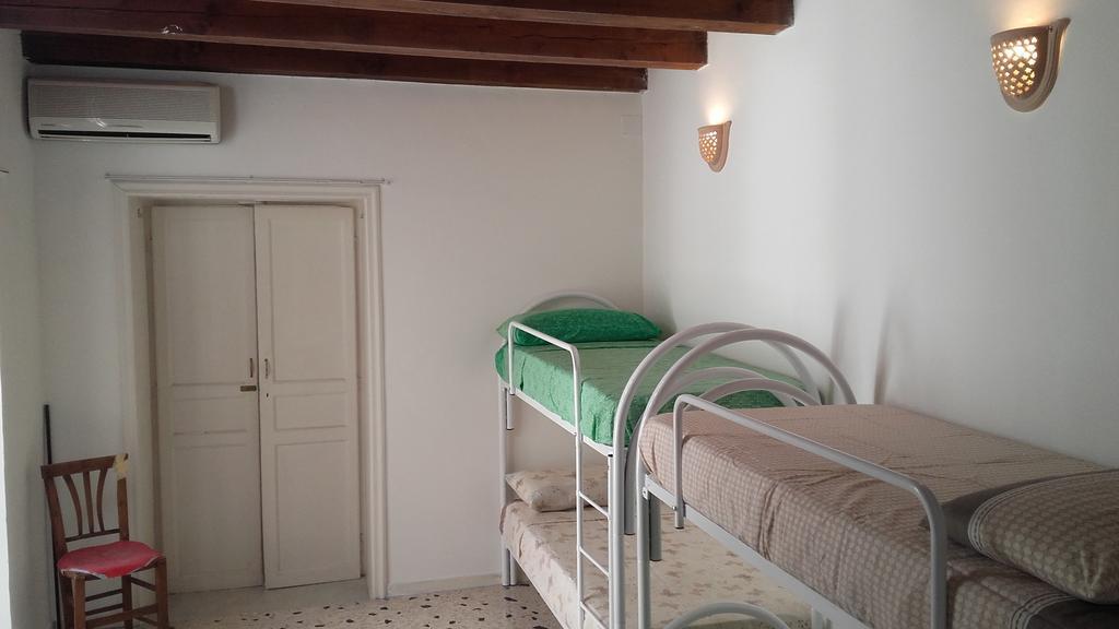 פלרמו Vucciria Hostel מראה חיצוני תמונה