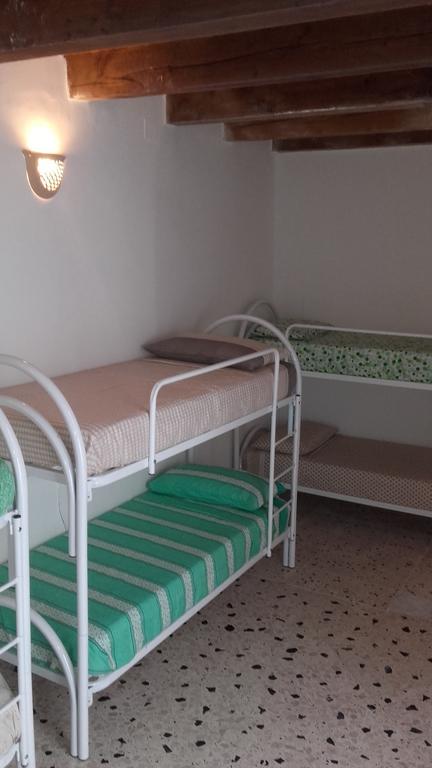 פלרמו Vucciria Hostel מראה חיצוני תמונה